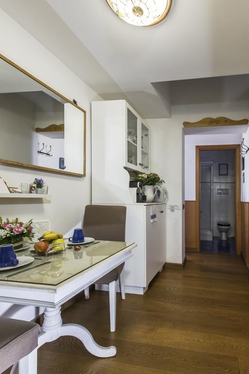 ローマ ペティナリー ヴィレッジ B＆B Bed & Breakfast エクステリア 写真