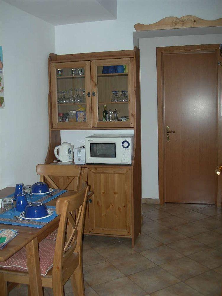 ローマ ペティナリー ヴィレッジ B＆B Bed & Breakfast エクステリア 写真
